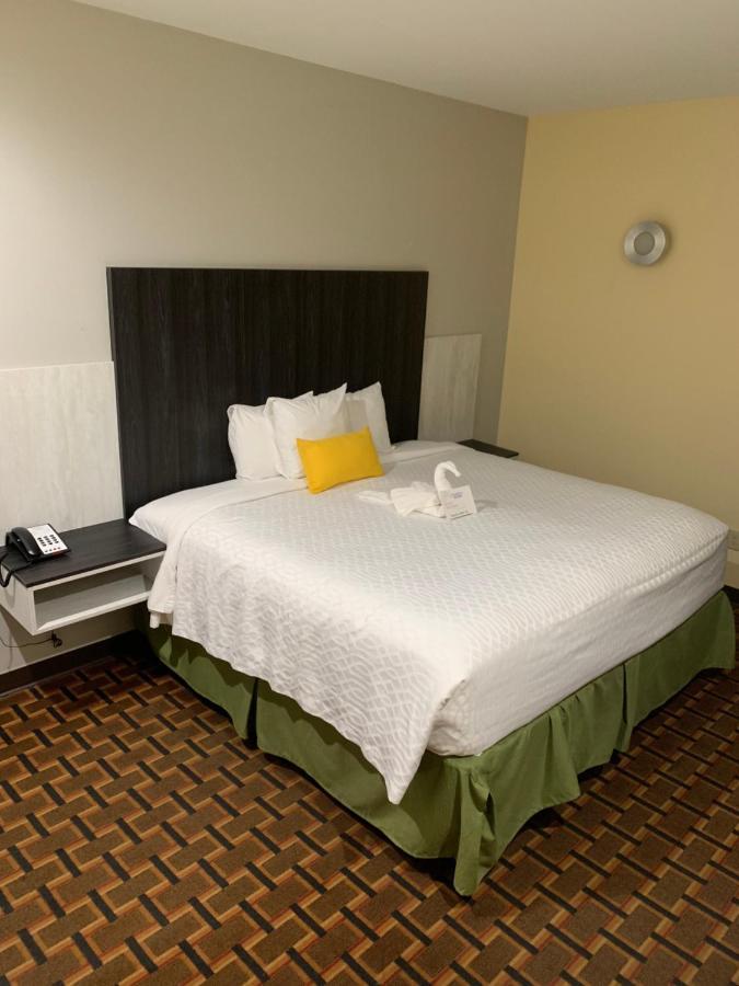 Homestay Inn & Suites إدينبورغ المظهر الخارجي الصورة